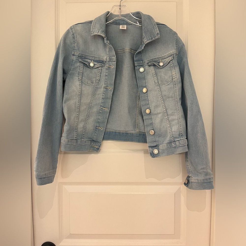 Light blue girls cropped denim jacket size 14